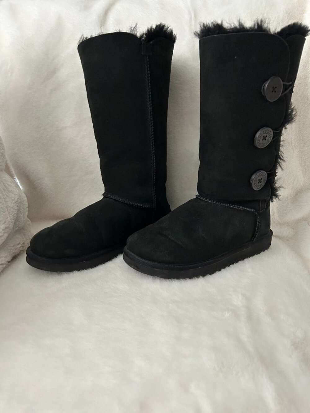 UGG 'Bailey Button Triplet II' Boot Size 7